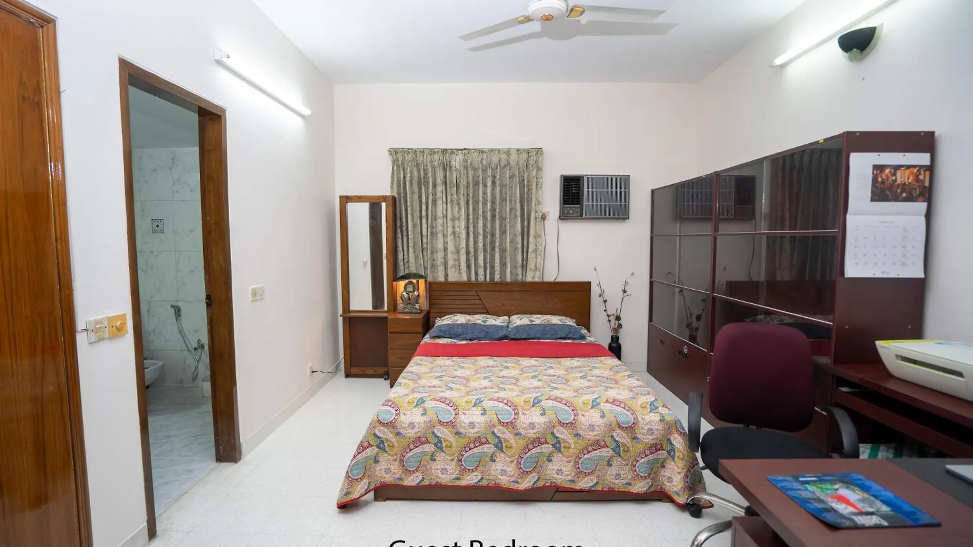 Swarloke Apartment At Gulshan 2,ダッカ ダッカ